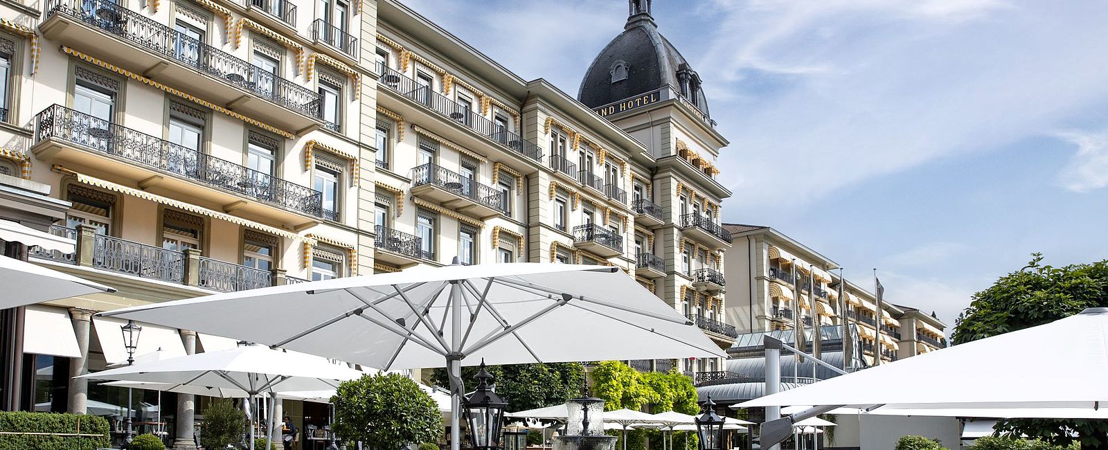 HOTEL TIPPS
 Victoria-Jungfrau Grand Hotel & Spa 
 Exklusivstes Spa der Schweizer Alpen für Wanderfreunde 