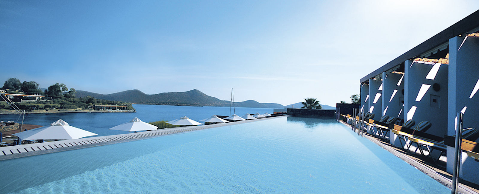 HOTELTEST
 Elounda Bay Palace Hotel 
 Platzhirsch mit mediterranem Flair 