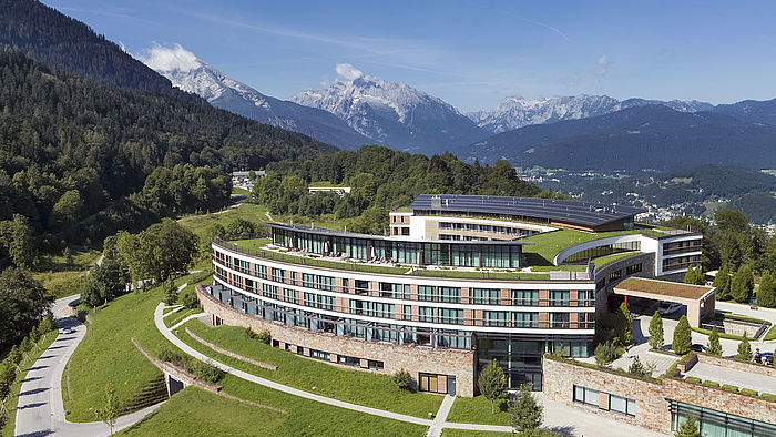  Kempinski Hotel Berchtesgaden - Außenansicht