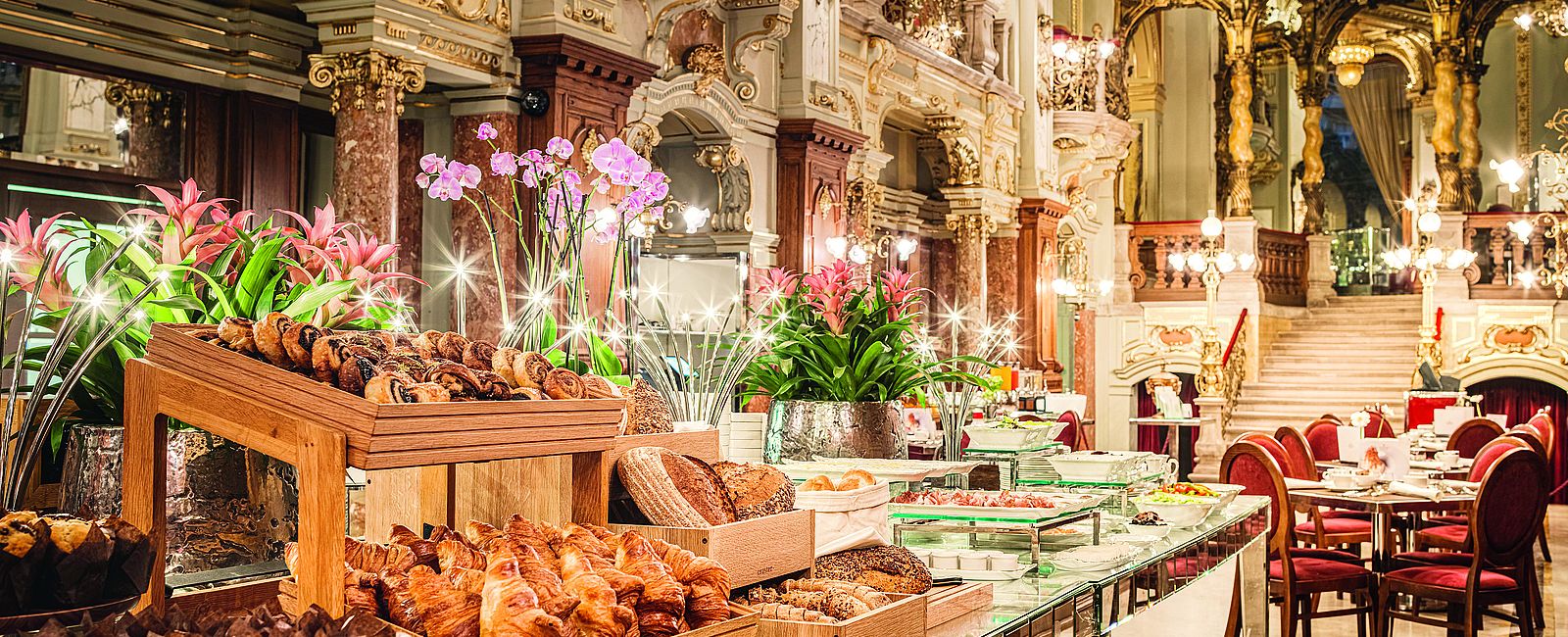 HOTEL ANGEBOTE
 Anantara New York Palace Budapest: Weihnachts - Special 
