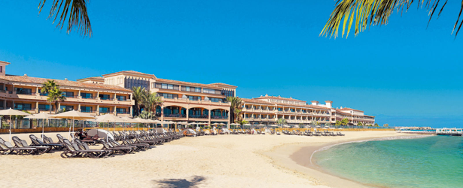 VERY SPECIAL HOTEL
 Gran Hotel Atlantis Bahía Real 
 Atlantikweitblick 