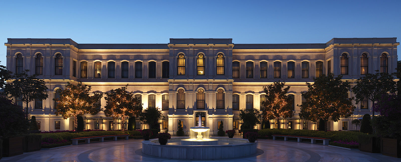 HOTELTEST
 Four Seasons Hotel Istanbul at the Bosphorus 
 Ehemaliger Sommerpalast mit modernstem Luxus 