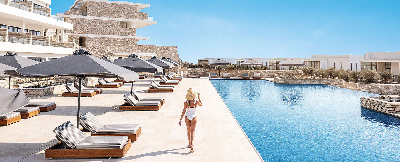 VERY SPECIAL HOTEL
 Cap St Georges Hotel & Resort 
 Exquisiter Luxus an der Zypriotischen Küste 