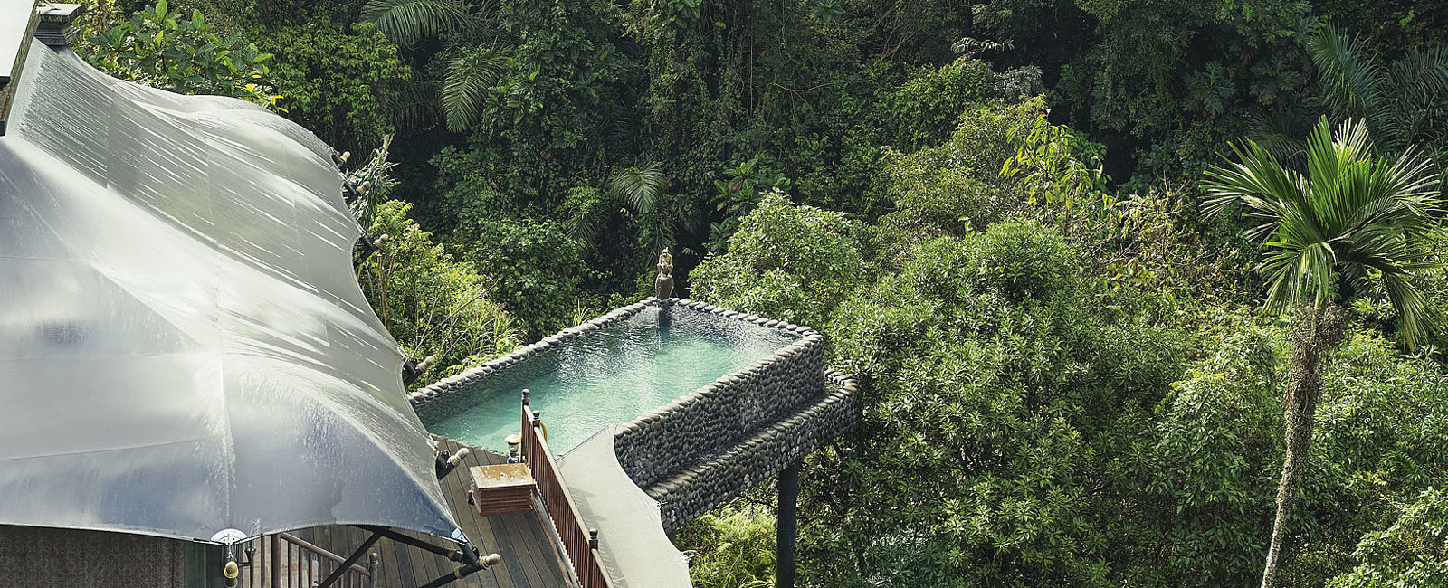 HOTEL TIPPS
 Capella Ubud, Bali 
 Glamping deluxe 