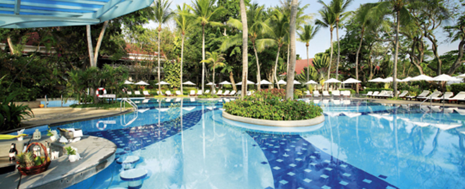 VERY SPECIAL HOTEL
 Centara Grand Beach Resort & Villas Hua Hin 
 Königliche Erholung 