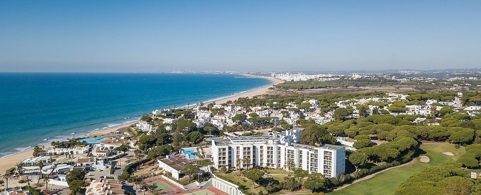 HOTEL NEWS
 Angesagte Winterfluchten: Adventszeit an der Algarve 
