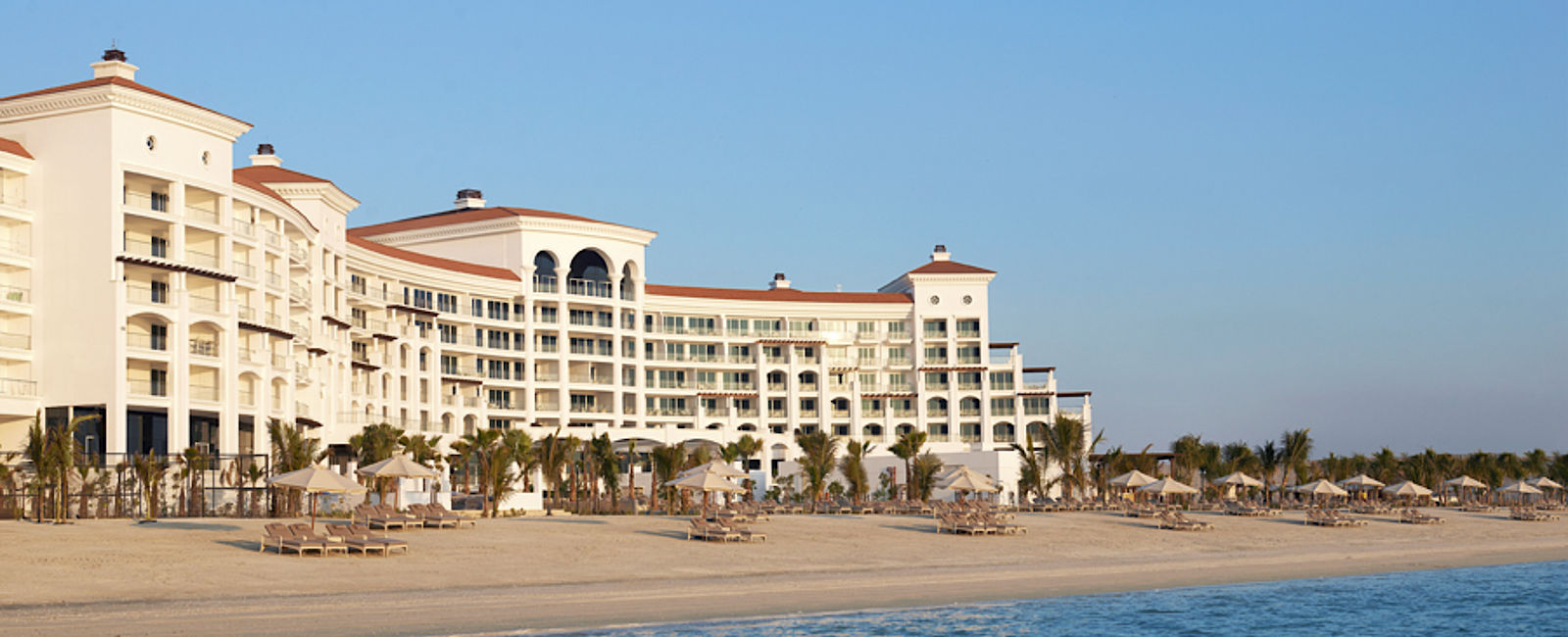 VERY SPECIAL HOTEL
 Waldorf Astoria Dubai Palm Jumeirah 
 Grande Dame im Orient 