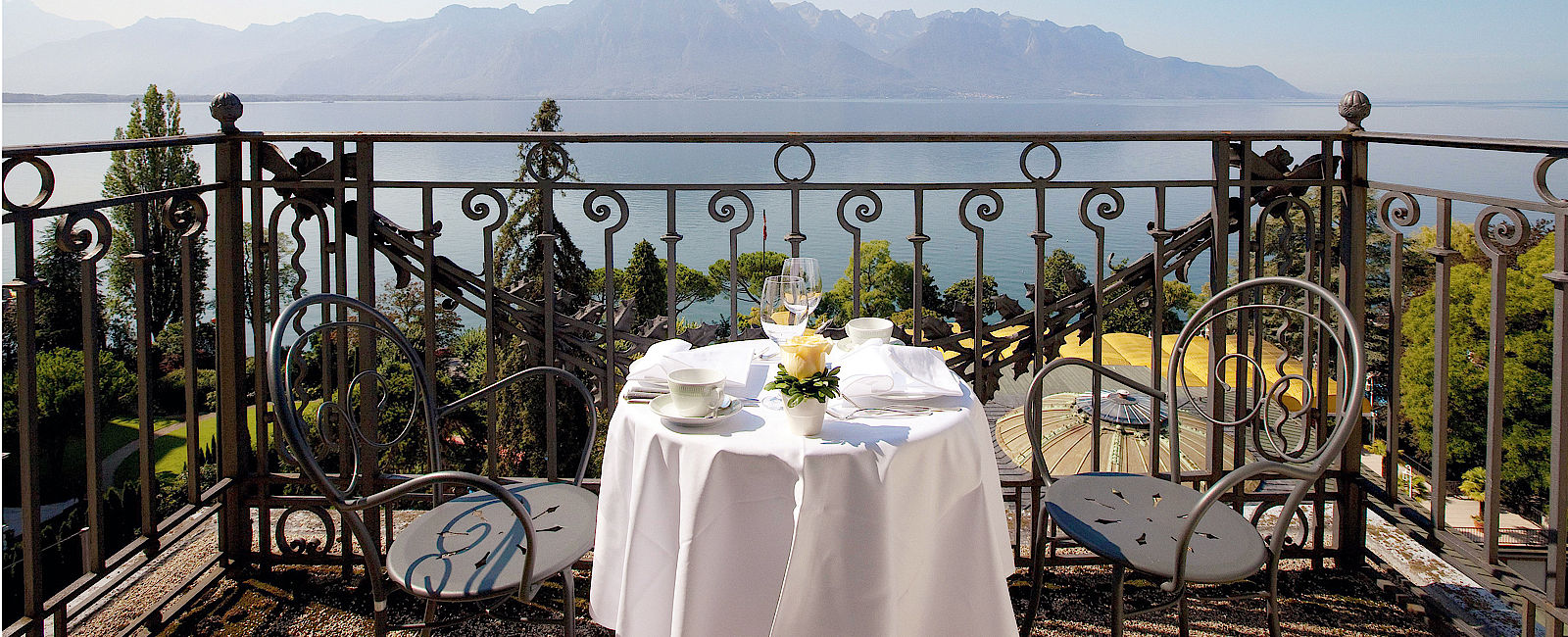 HOTELTEST
 Fairmont Le Montreux Palace 
 Grandhotel mit Festival- Flair 