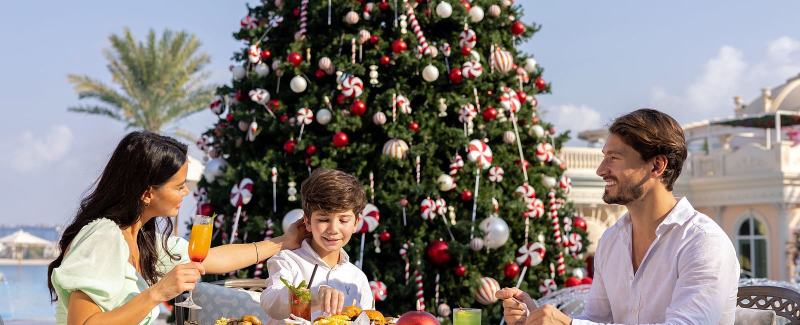 HOTEL ANGEBOTE
 Weihnachten und Silvester im Raffles The Palm, Dubai 
