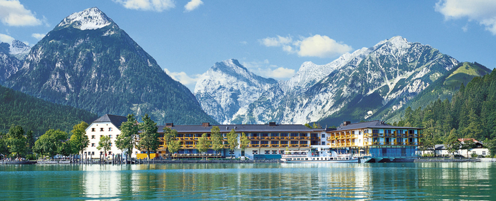 VERY SPECIAL HOTEL
 Travel Charme Hotels & Resorts 
 Der neue Charme der Alpen 