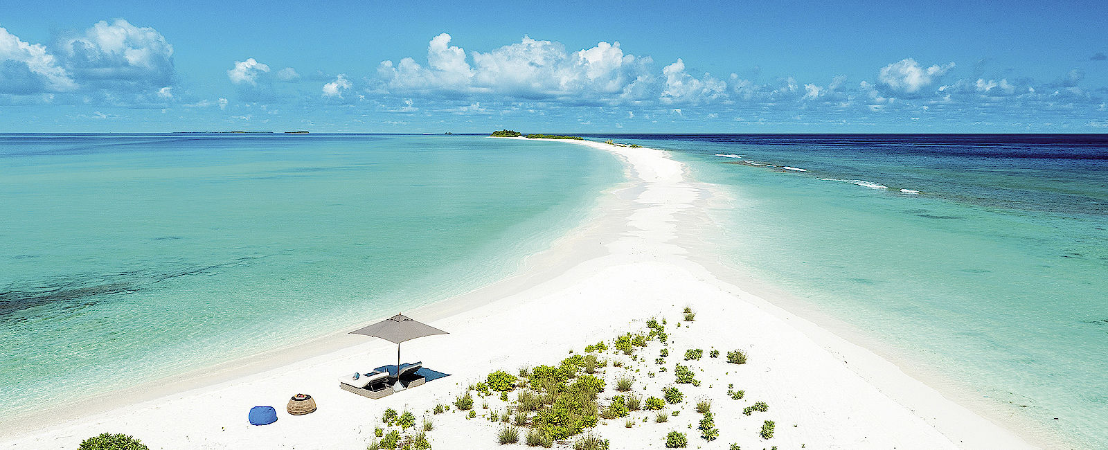 VERY SPECIAL HOTEL
 Finolhu Baa Atoll 
 FINOLHU – Your Beach Club Haeven 