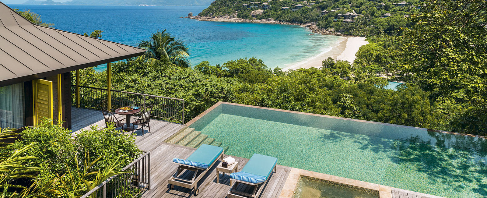 VERY SPECIAL HOTEL
 Four Seasons Resort Seychelles 
 Nachhaltig schöne Stunden 