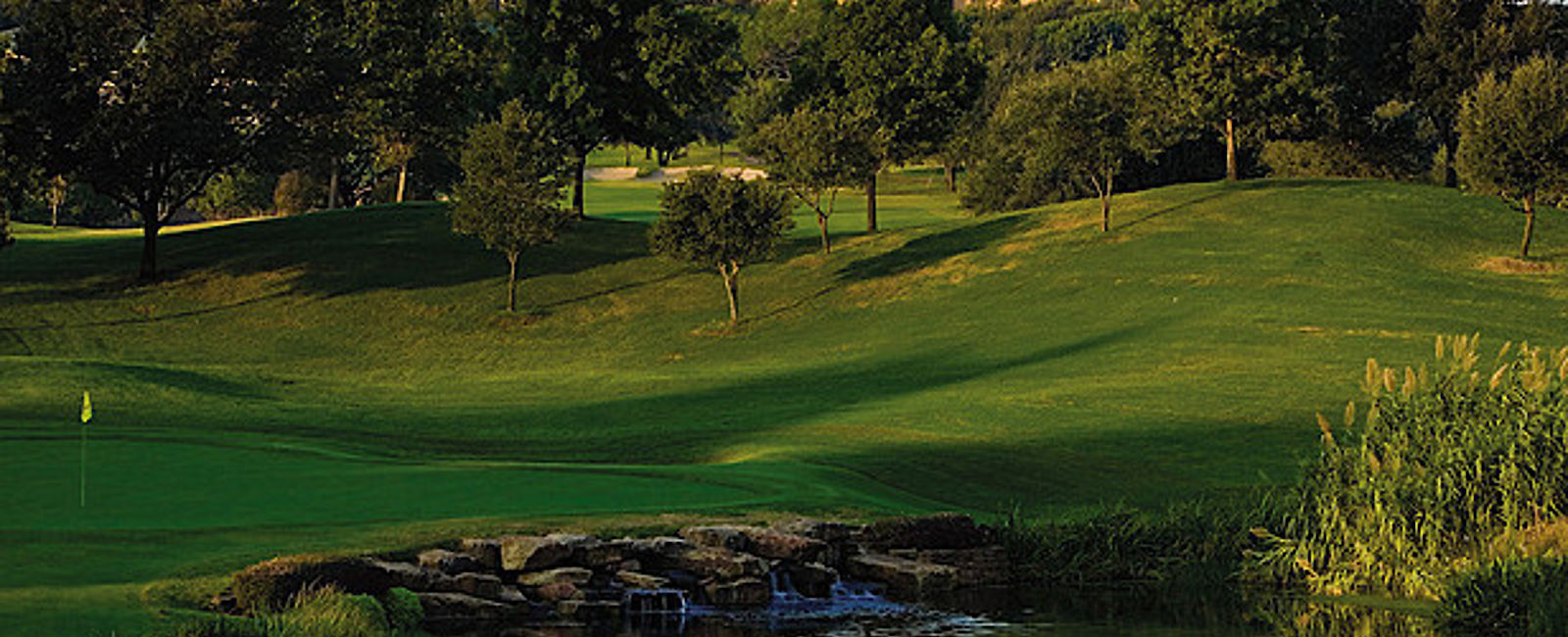 HOTEL TIPPS
 Four Seasons Resort and Club Dallas At Las Colinas 
 Erstklassiger Golfurlaub in den Hügeln von Nord Texas 