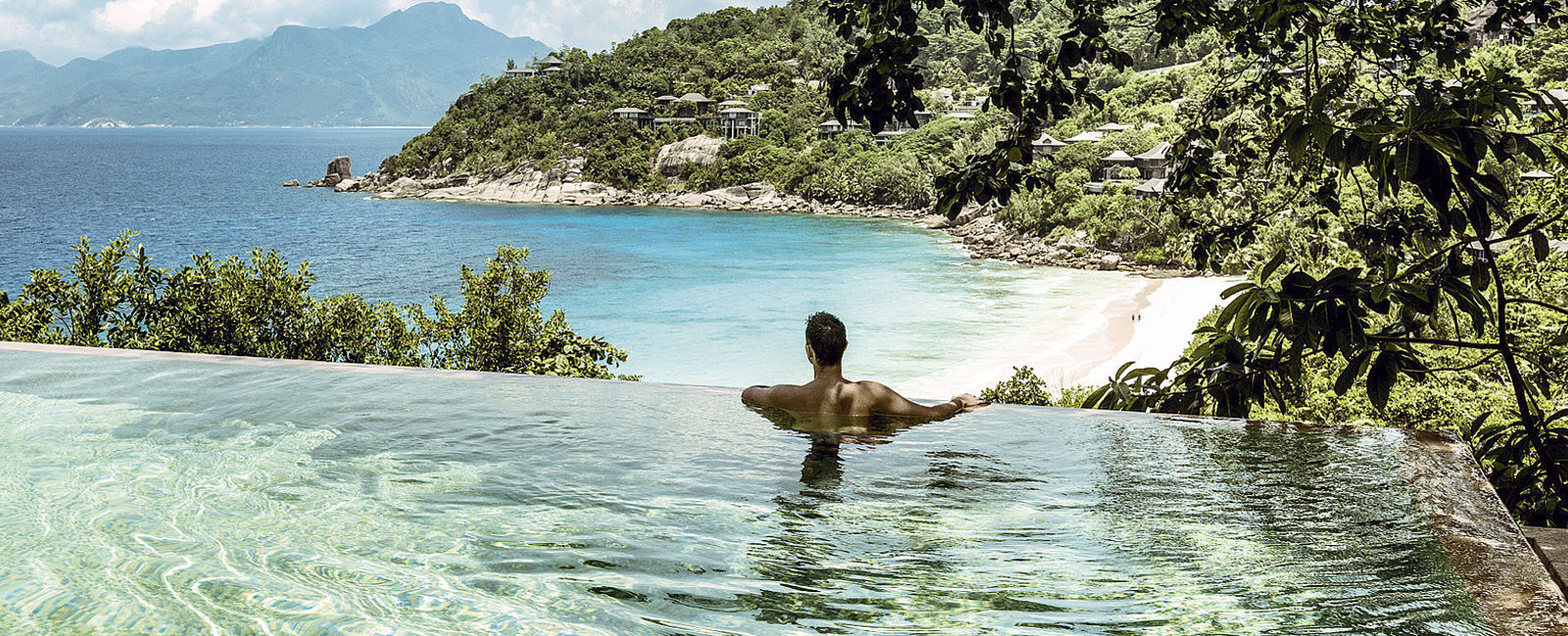 VERY SPECIAL HOTEL
 Four Seasons Resort Seychelles 
 Im Zeichen des Glücks 