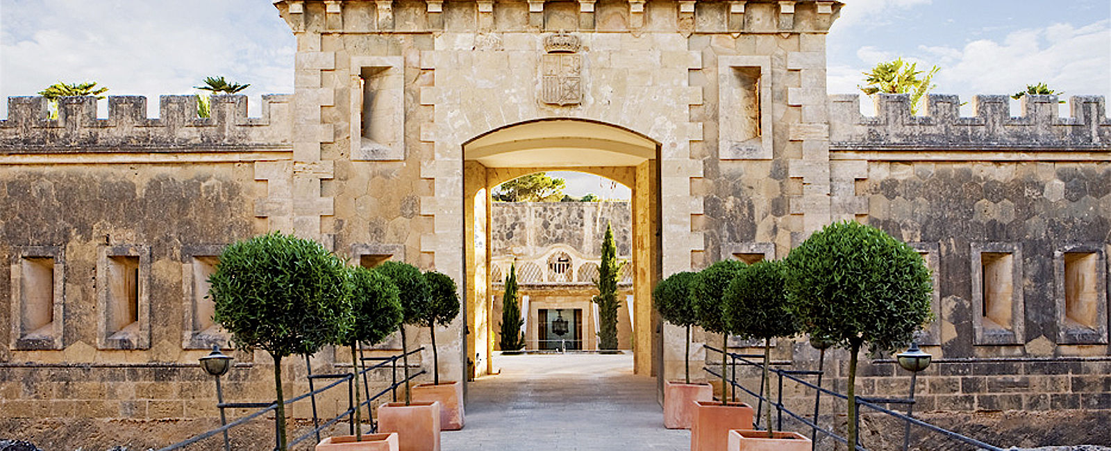 VERY SPECIAL HOTEL
 Cap Rocat 
 Mallorcas Luxus-Bastion 