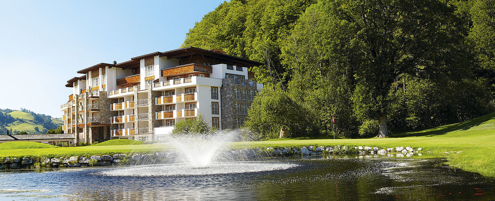 VERY SPECIAL HOTEL
 Grand Tirolia Hotel Kitzbühel, Curio Collection by Hilton, Tirol, 
 Kraft und Schönheit der Natur 