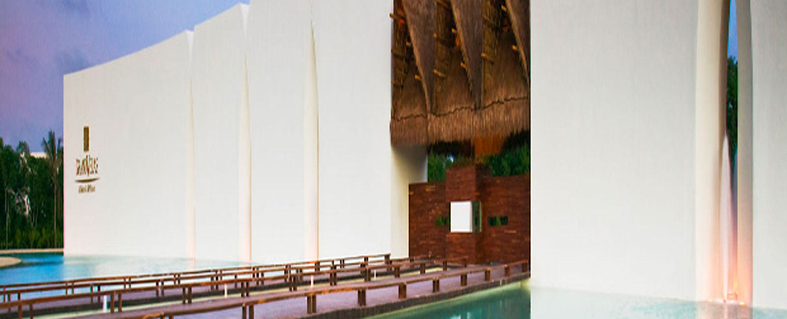 VERY SPECIAL HOTEL
 Grand Velas Riviera Maya 
 Luxus Strandhotel mit mexikanischem Flair 