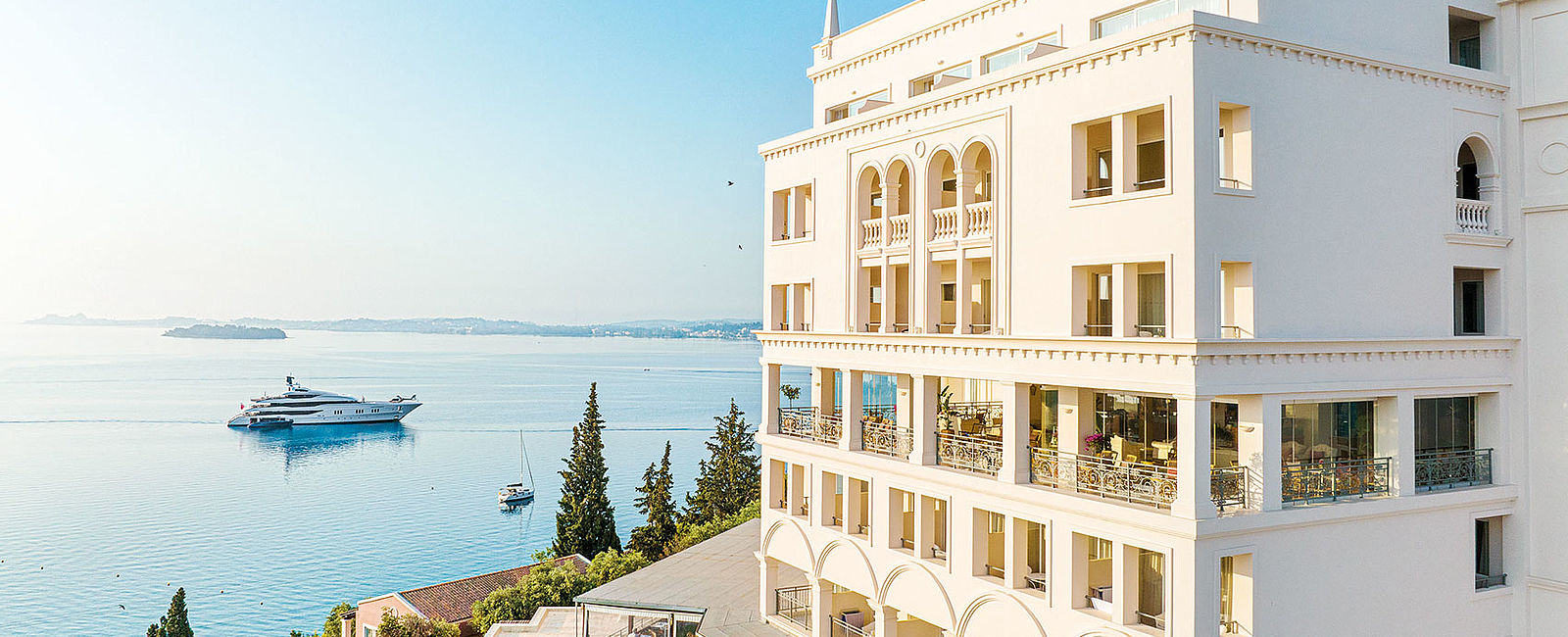 HOTELTEST
 Grecotel Eva Palace 
 Klassiker mit Charme und mediterranem Chic 