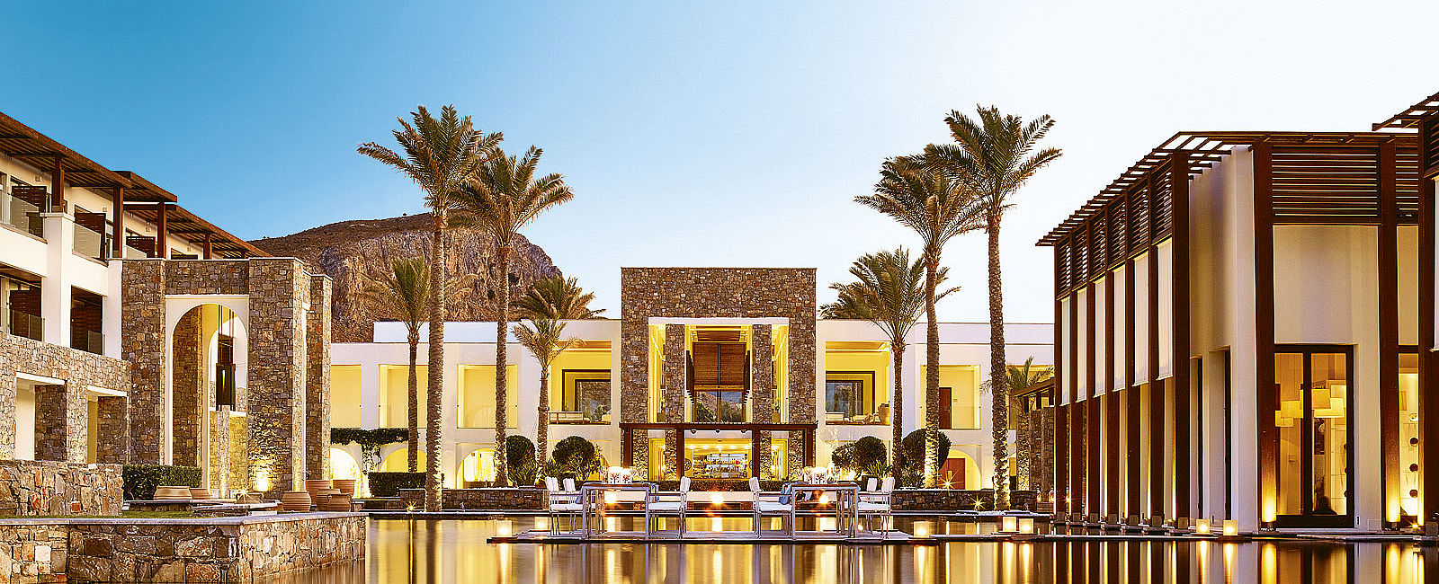 VERY SPECIAL HOTEL
 Grecotel Resorts Amirandes & Caramel, Griechenland 
 Glorreiches Kreta 