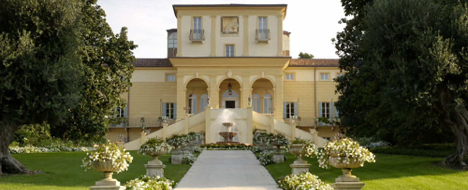 HOTELTEST
 Byblos Art Hotel Villa Amistà 
 Venezianische Villa meets Modern Art Museum 