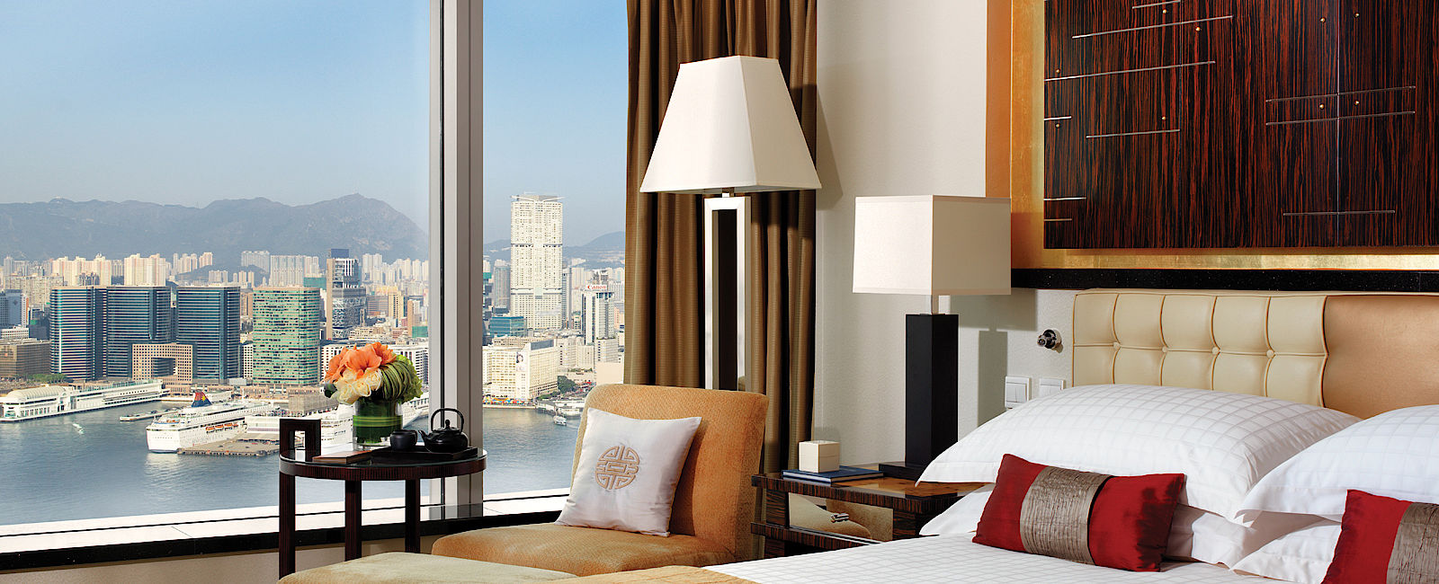 HOTELTEST
 Four Seasons Hotel Hong Kong 
 Understatement auf höchstem Niveau 