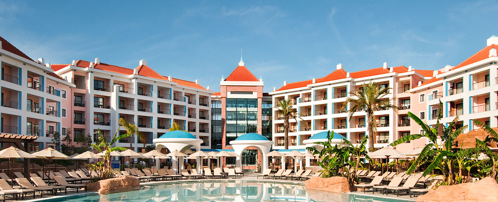 HOTELTEST
 Hilton Vilamoura As Cascatas Golf Resort & Spa 
 Golf, Garten und Spa 