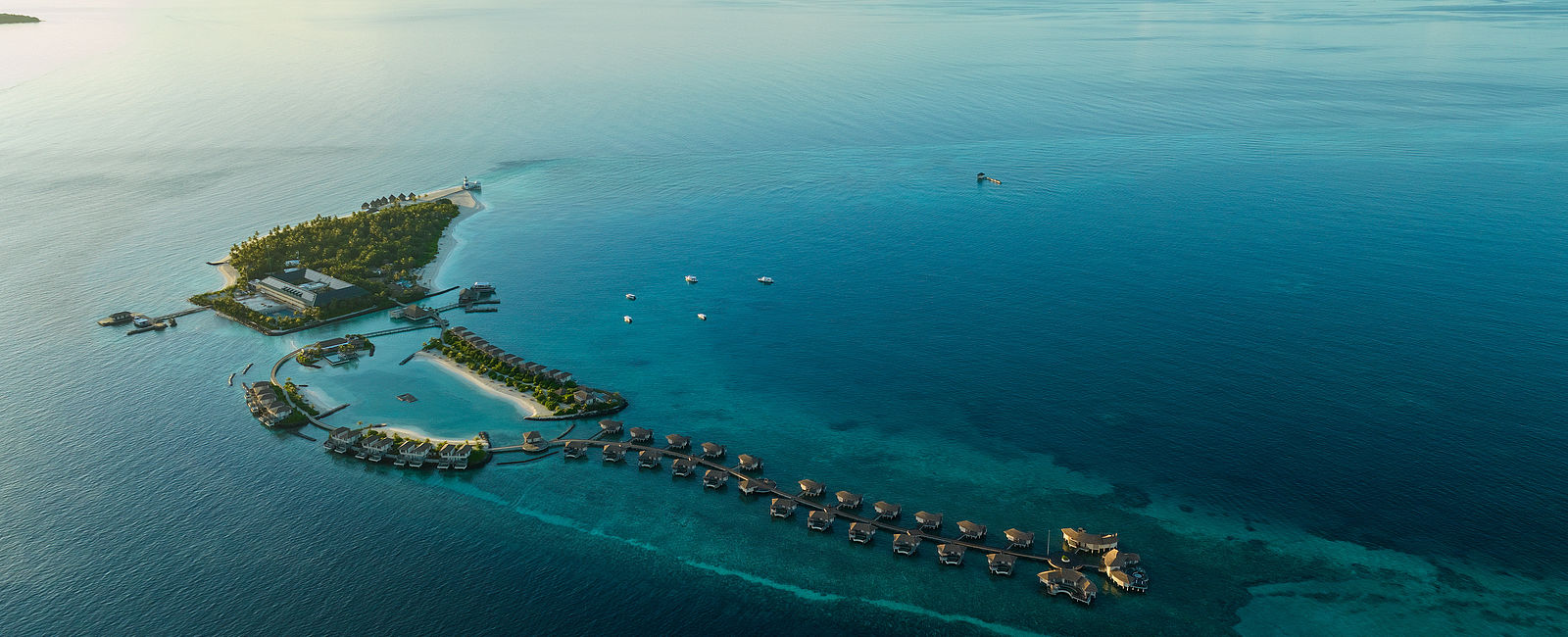 VERY SPECIAL HOTEL
 InterContinental Maldives Maamunagau Resort 
 Weihnachtszeit im Paradies 