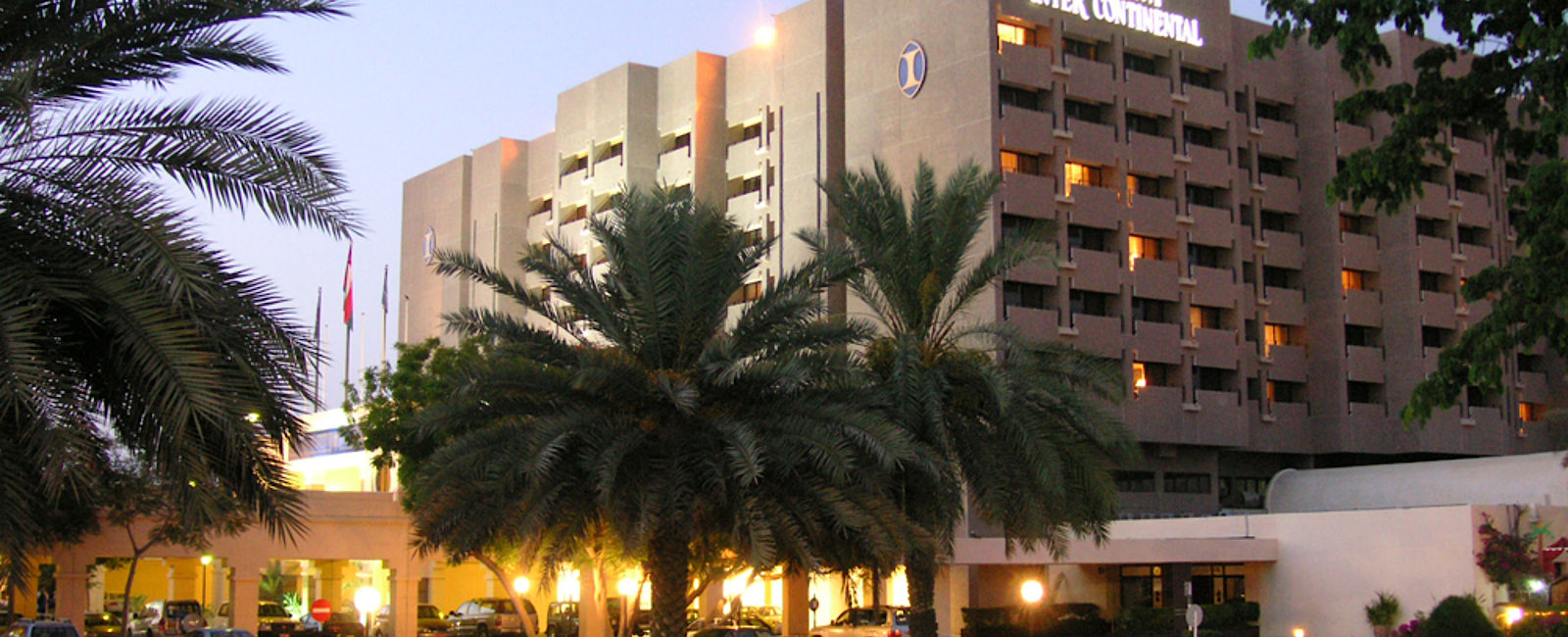 HOTELTEST
 Intercontinental Muscat 
 Businesshotel am Meer 