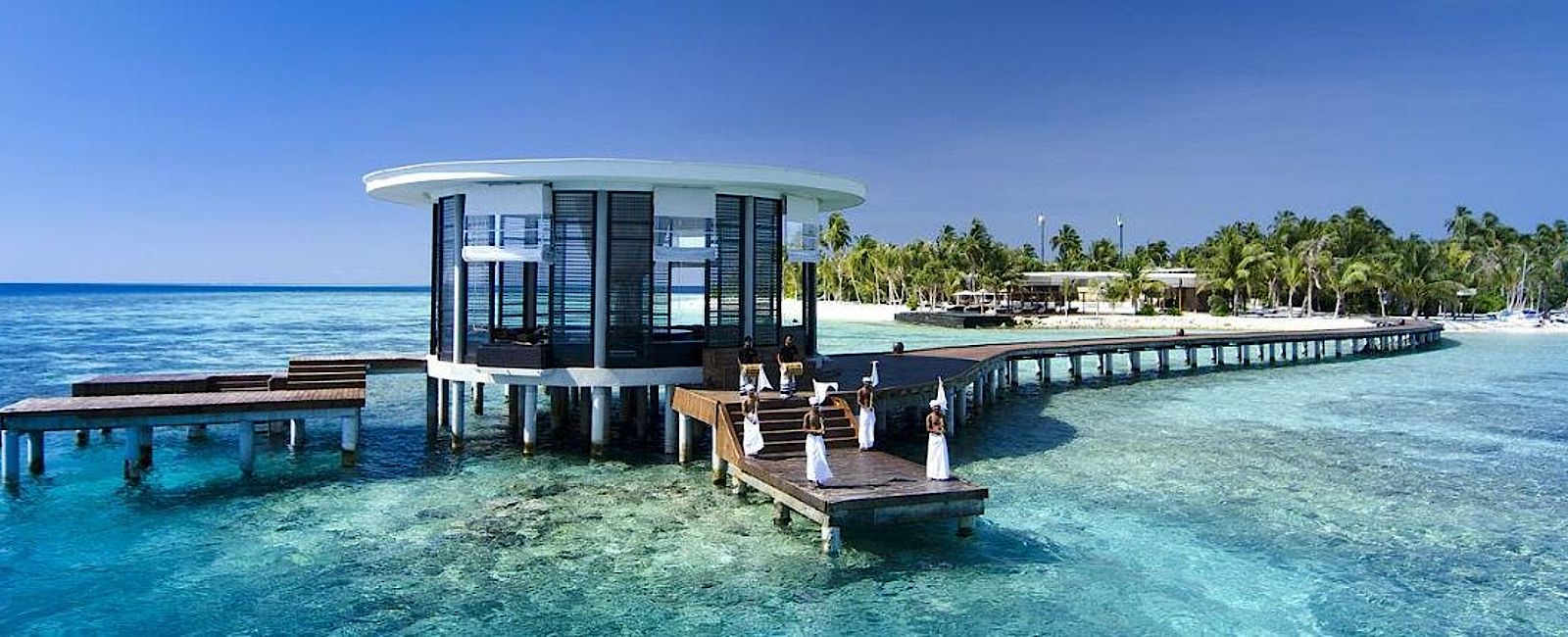 HOTELTEST
 Jumeirah Dhevanafushi 
 Wo eine Villa, muss nicht immer ein Weg sein 