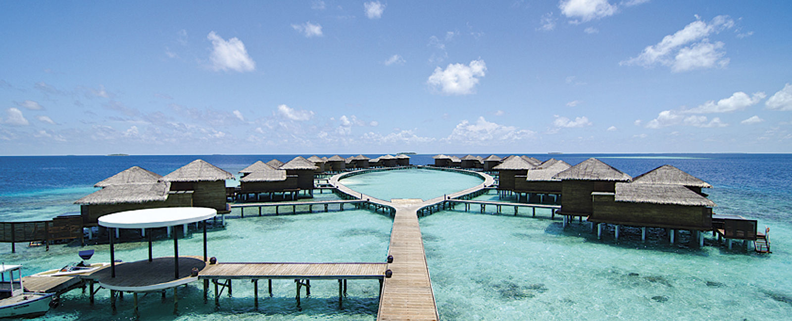 VERY SPECIAL HOTEL
 Jumeirah Dhevanafushi 
 Perlen des Indischen Ozeans 