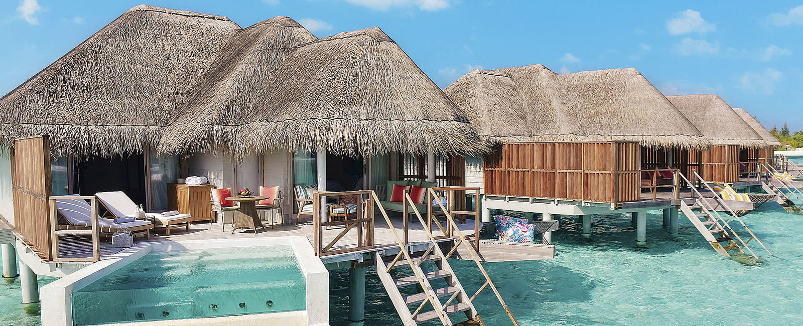 VERY SPECIAL HOTEL
 Kanuhura – A Sun Resort, Maldives 
 Im Inselglück 
