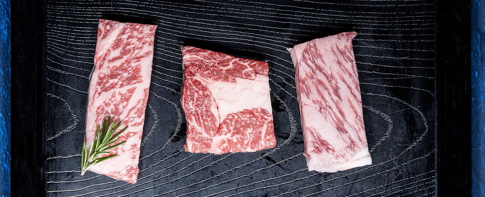 GRATULANTEN
 Neuer Wagyu-Tempel eröffnet 
