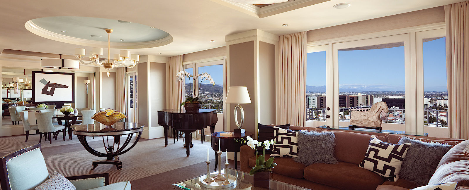 HOTEL TIPPS
 Four Seasons Hotel Los Angeles at Beverly Hills 
 Gemütliches Luxus Anwesen mit einem perfekten Service 