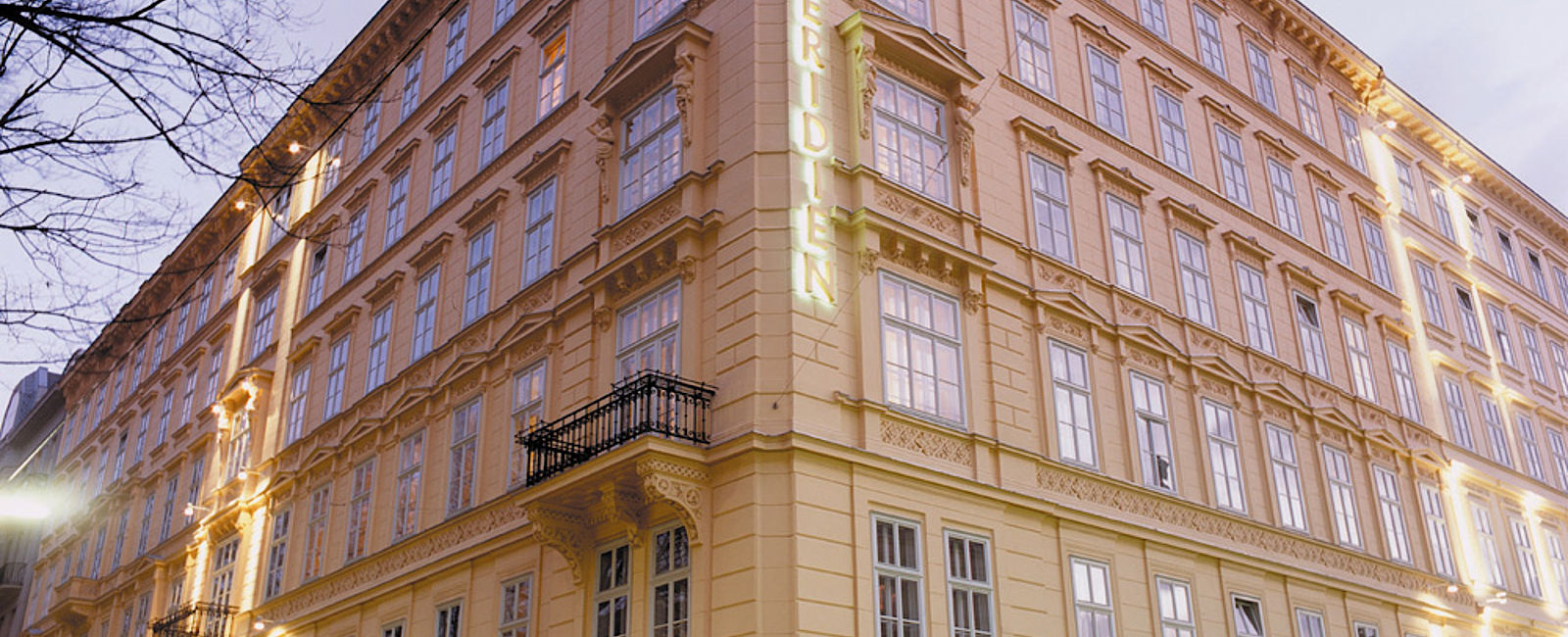 HOTELTEST
 Le Méridien Wien 
 Art & Tech 
