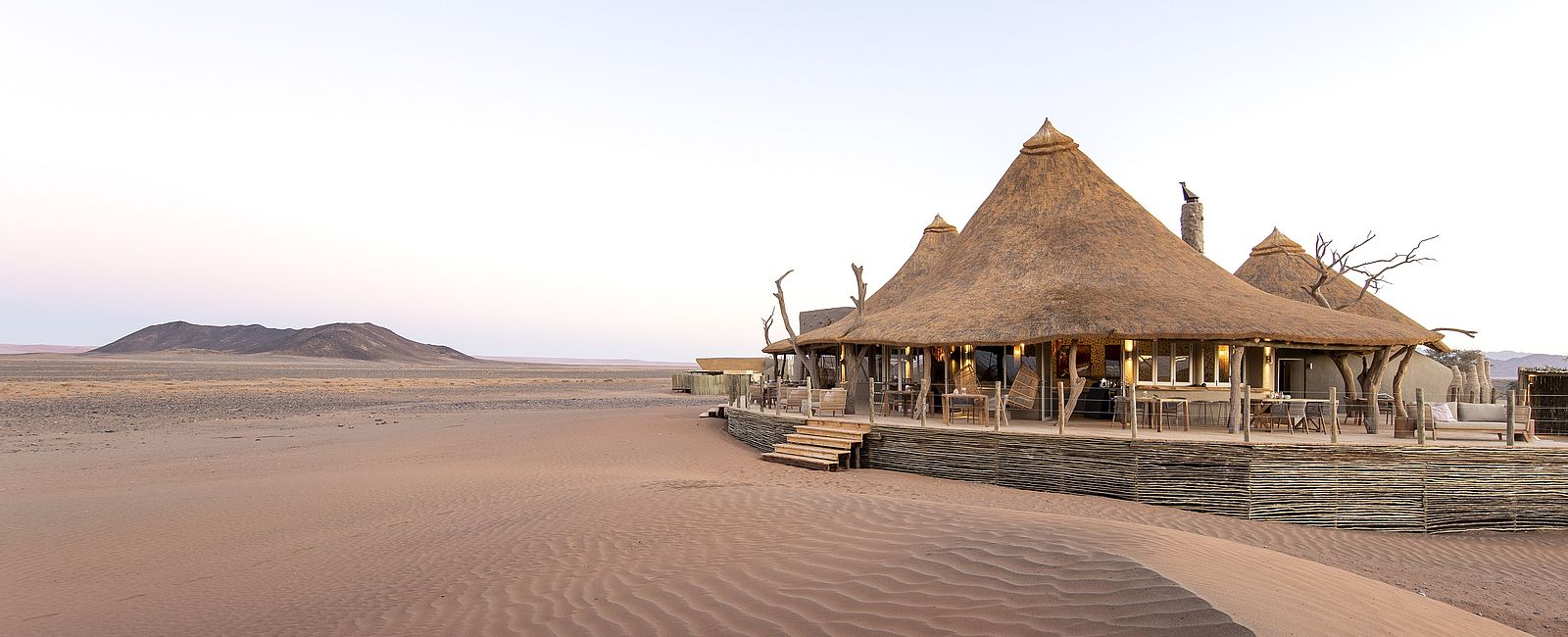 HOTEL NEWS
 Little Kulala Lodge in Namibia öffnet nach Umbau wieder 
