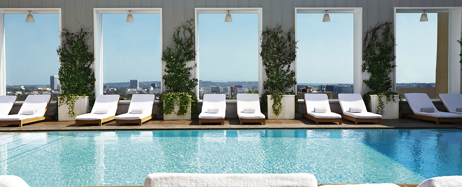 HOTELTEST
 Mondrian Los Angeles 
 Cool am pool 