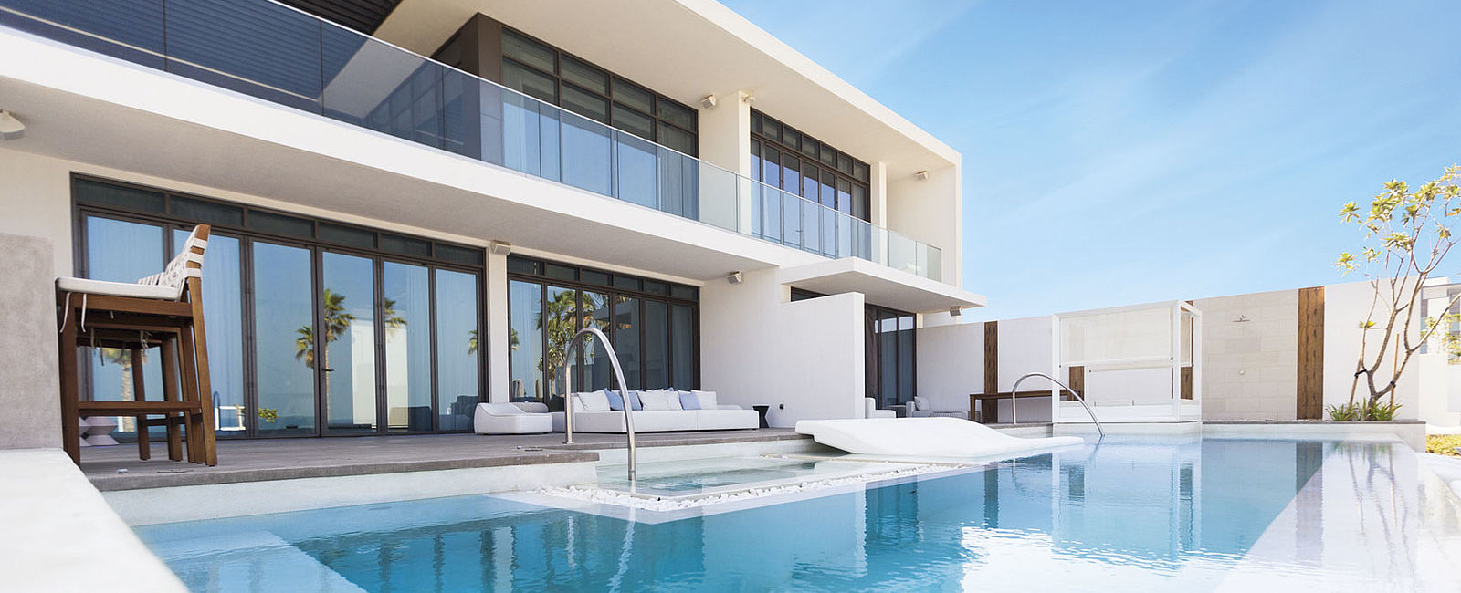 VERY SPECIAL HOTEL
 Nikki Beach Resort & Spa Dubai 
 Lifestyle-Refugium 