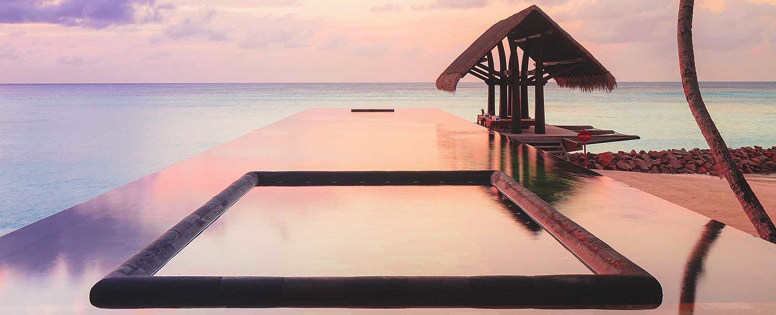 VERY SPECIAL HOTEL
 One&Only Reethi Rah 
 Ein Paradies nach Maß 