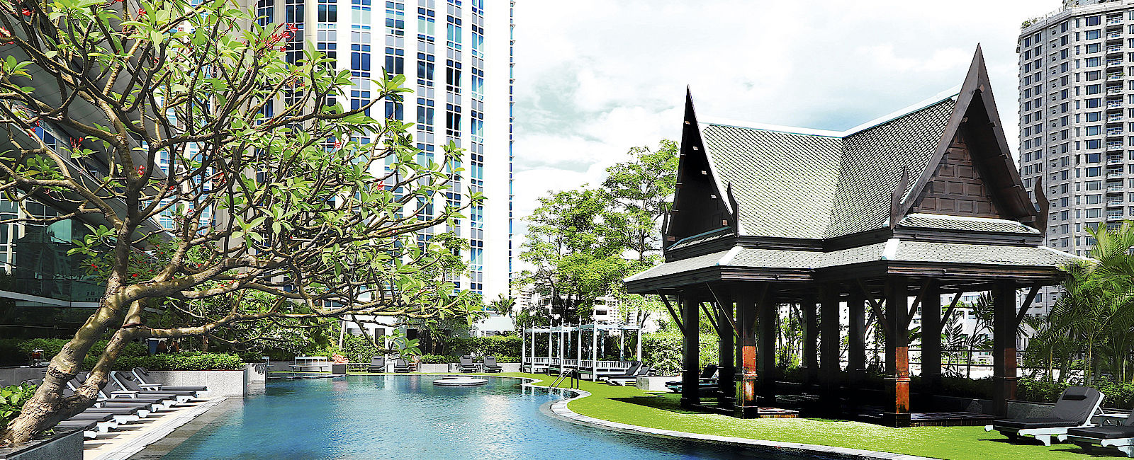 HOTELTEST
 Plaza Athénée Bangkok,  A Royal Méridien Hotel 
 Königlicher Palast 
