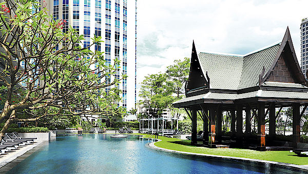 Plaza Athénée Bangkok,  A Royal Méridien Hotel