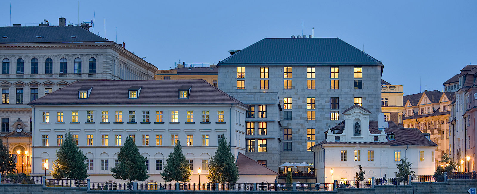 HOTELTEST
 Four Seasons Hotel Prague 
 Klassiker an der Karlsbrücke 
