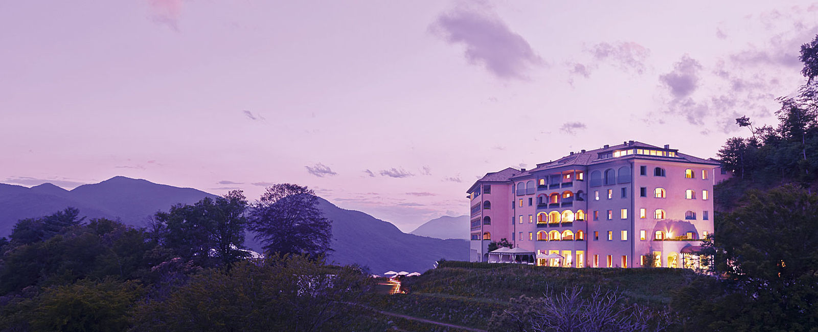 VERY SPECIAL HOTEL
 Resort Collina Doro, Tessin 
 Hier schlägt ein goldenes Herz 