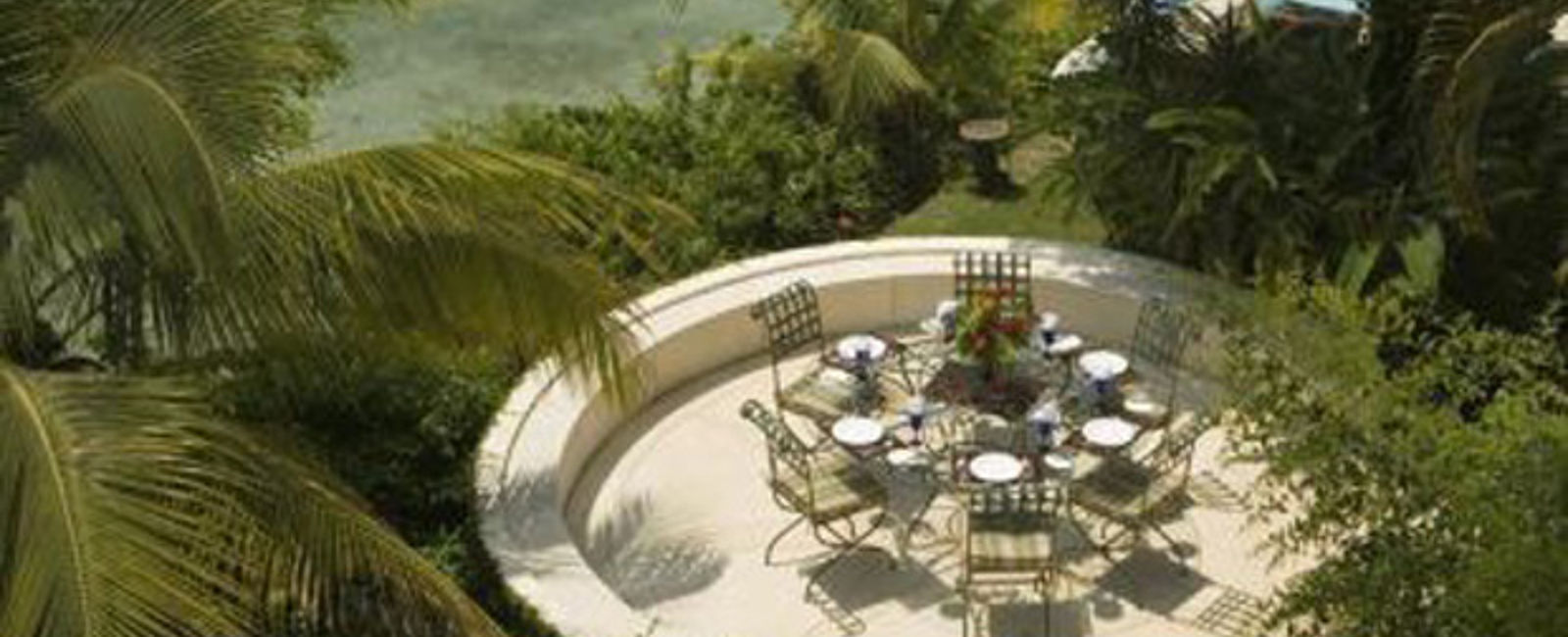 HOTEL TIPPS
 Rio Chico Private Estate 
 Exquisites Strandhotel mit unglaublichem Meerblick 