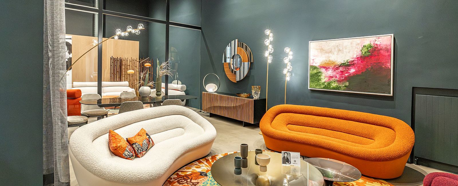 WEITERE NEWS
 Roche Bobois Flagship-Stores feiert Wiedereröffnung in Wien 
