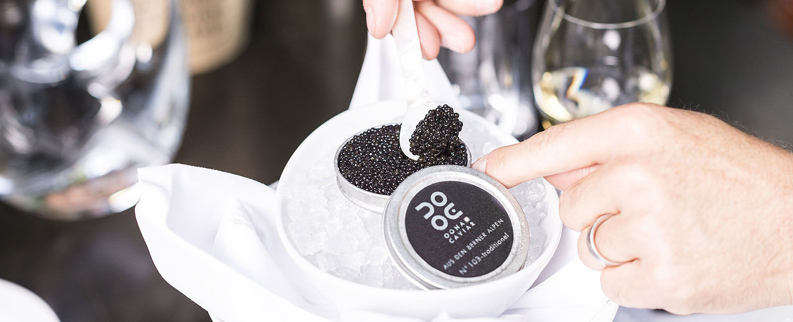 GRATULANTEN
 Oona Caviar – Echter Schweizer Alpen Kaviar 
