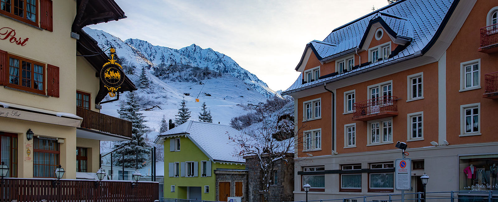 HOTELERÖFFNUNG NEWS
 Radisson Blu Hotel Reussen in Andermatt eröffnet 
