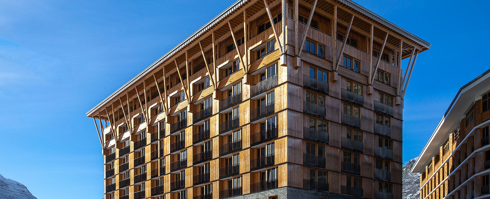 HOTELERÖFFNUNG NEWS
 Radisson Blu Hotel Reussen in Andermatt eröffnet 
