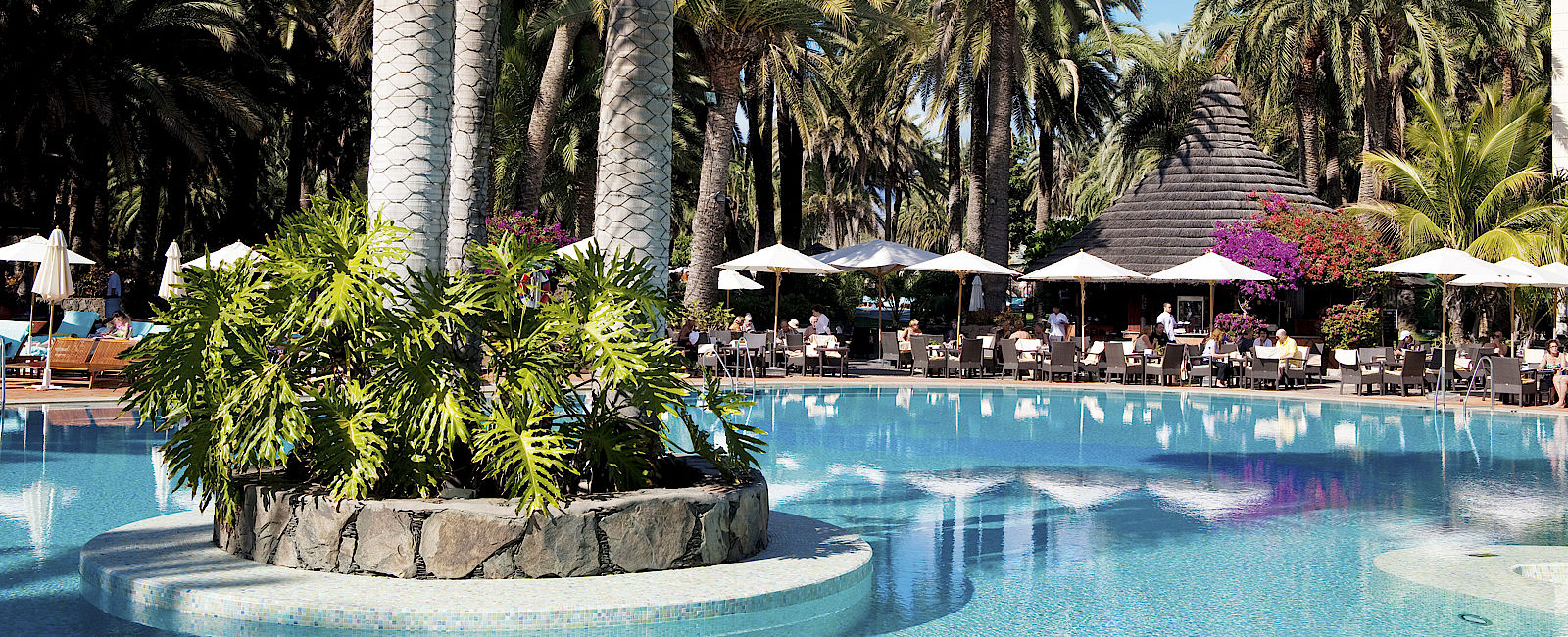 VERY SPECIAL HOTEL
 Seaside Palm Beach 
 Ein Platz an der Sonne 