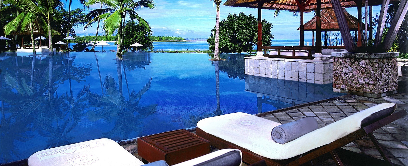 HOTEL ANGEBOTE
 The Oberoi Beach Resort, Lombok: Golf and Beach Getaway 
