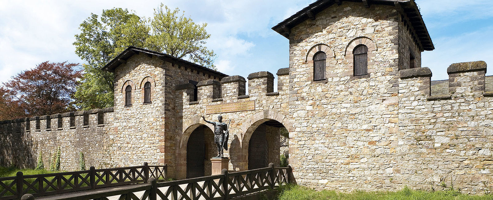 TAUNUS TOURISTIK SERVICE
 Sommerfrische im Taunus 